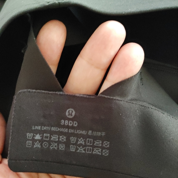 Lululemon High Impact sports bra - Picture 4 of 4